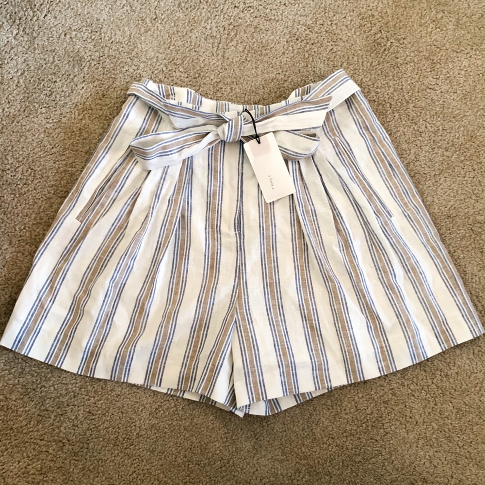A Loves A Linen Stripe Belted Short